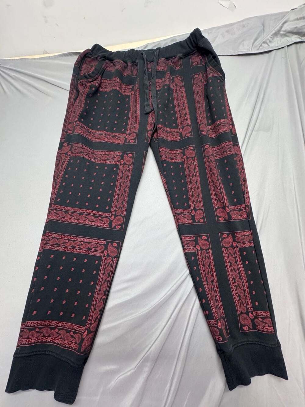 Grind House Denim Jogger Size 3XL Black Red Paisley Bandana Sweatpants
